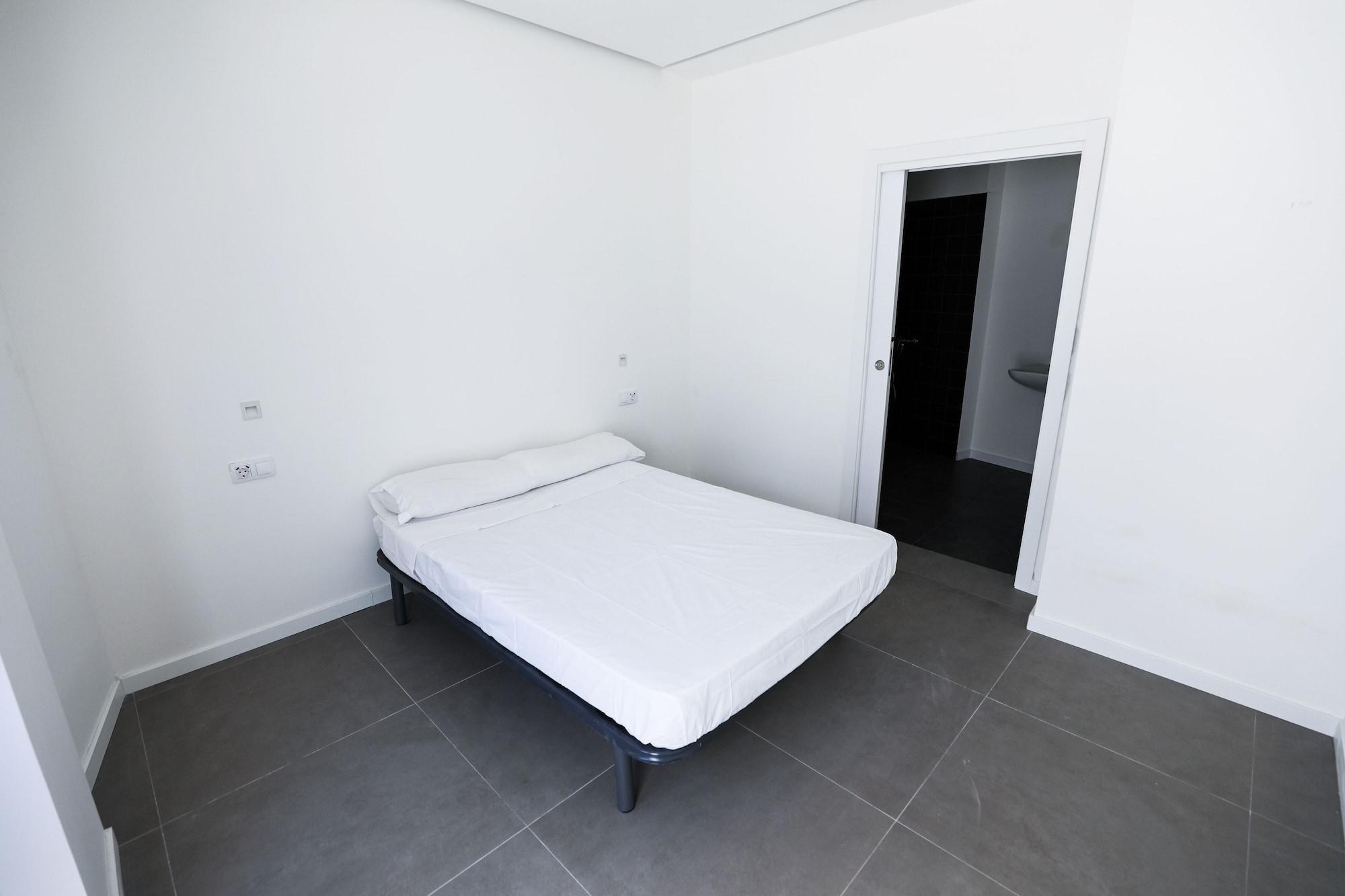 Hostel Myd La Latina Мадрид Экстерьер фото